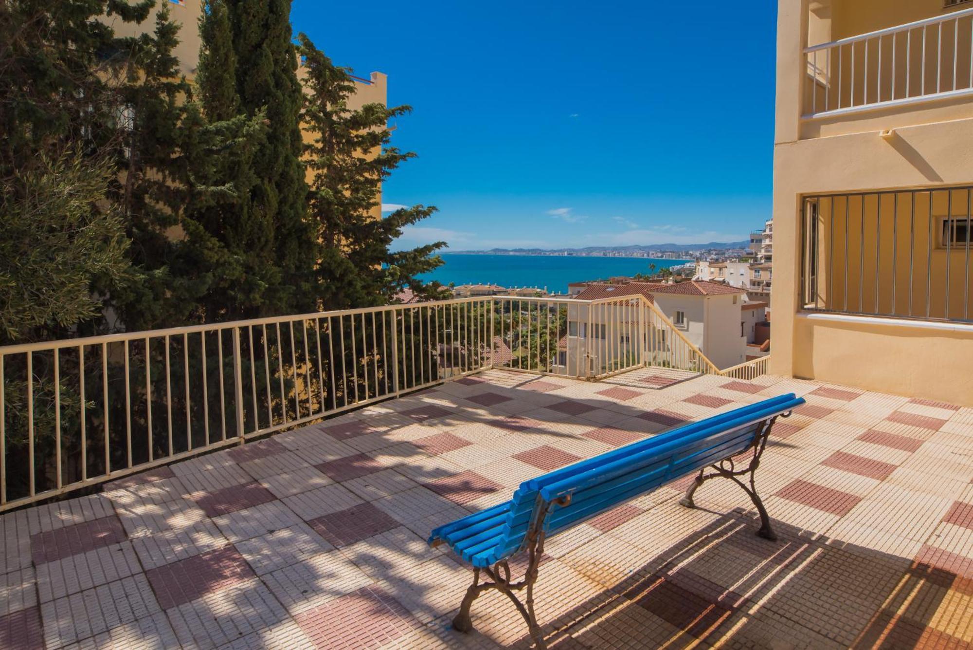 Vista Al Marparking Piscina Apartment